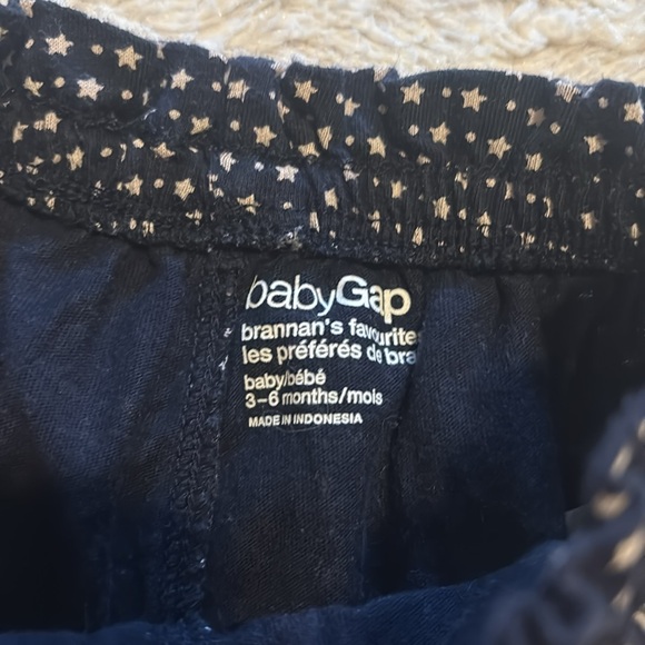 (3 for $10) baby gap shorts - Picture 4 of 5